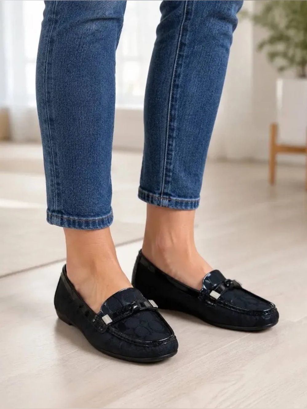 Coach Frida Black Signature Canvas Patent Leather Bow Driving Loafer Flats 11